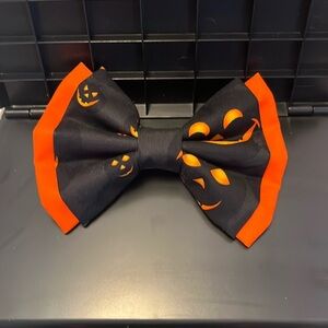 Handmade Jack o lantern hairbow
